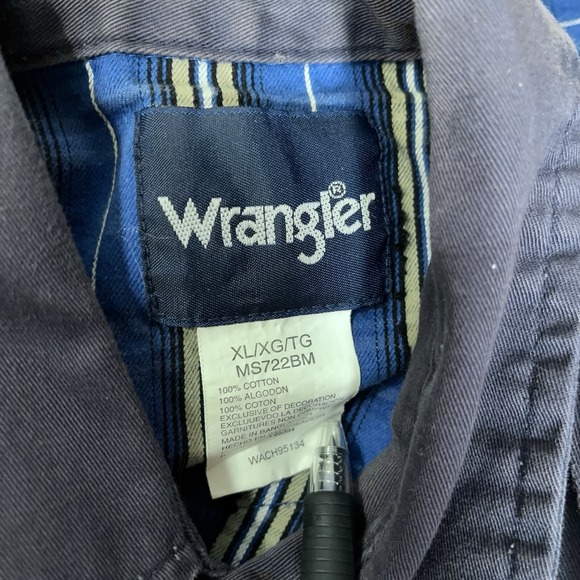 Wrangler Blue Plaid Casual Button Down Shirt - Picture 8 of 11